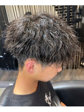 ジュンヌオム リンカラン(Jeune Homme LINGKARAN) ツイストスパイラル×マッシュ