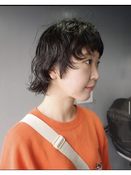 タート(Taat.) 動きをつけたウルフスタイル