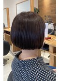 大人女性のナチュラルミニボブ