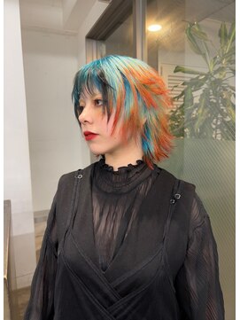 レコ 渋谷(LECO) オレンジ×ターコイズブルー×ブラックのシャギーウルフ