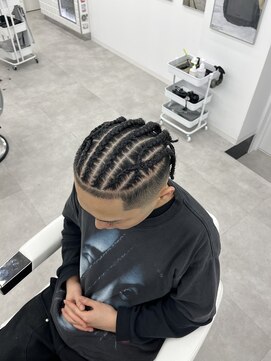 ダムディートウキョウ 心斎橋店(DAMDEE TOKYO) ブラックヘア(コーンロウ)