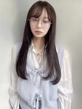 タルト(TARTE) 色素薄めのオリーブベージュ