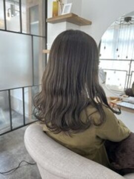 シアアルン 新小岩店(SHEER alun) オリーブグレージュ