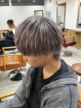 ノーム 横浜(NORM) ケアブリーチシルバーカラー