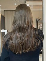 エル バイ アンキシム(elu by AHNKISM) ミディアムロングレイヤーカットブリーチなしダブルカラー心斎橋