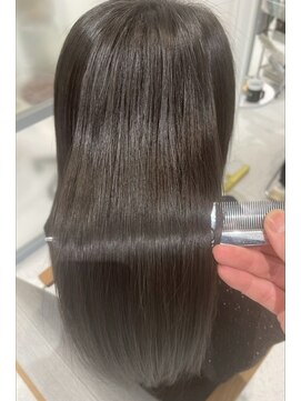 ガレリア エレガンテ 春日井店(GALLARIA Elegante) 艶ストレート