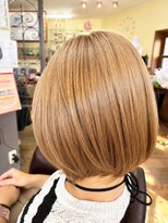 ヘアー シュシュ(Hair chouchou) 透明感たっぷり♪ベージュカラー×丸みショートボブ