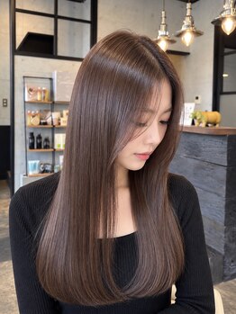 シンク バイ ロスタ(Thinc by Rosta)の写真/《深谷・籠原・熊谷》手触り&ツヤ感抜群!!《髪質改善トリートメントストレート》で自然かつサラサラな美髪