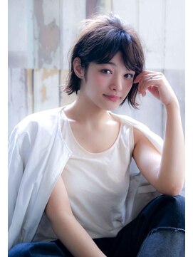 テイラー(Taylor) [Taylor] 外ハネが可愛い耳掛けショート