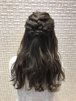 【新宿 Olives by neolive】カジュアルハーフアップ