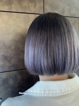 フォルテ 草薙店 シルバーグレー