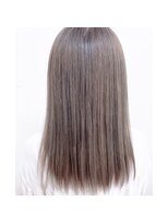 ヘアーデザイン ルポ(REPOS) ハイトーンロングヘア