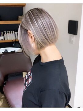 ログスラッシュ(LOG/) ホワイト系シャドウルーツ