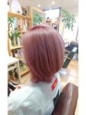 ピンクベージュ