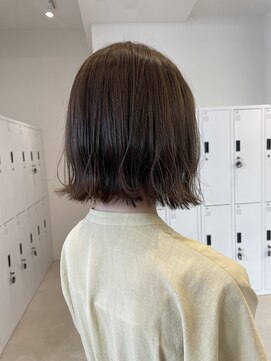 サンド 大阪梅田(sand) @eri_sand_  ショートヘア/大人ガーリー/モードヘア/大阪梅田駅]