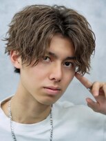 クロムトウキョウ ザ バーバー ネオン 新宿店(CHROM TOKYO the Barber ne/on)&nbsp;ハイライトセンターパート波巻きスパイラル