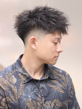 ブレイズ(BLAZE) スキンフェードツイストパーマ