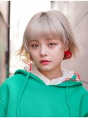【SHARON原宿】個性的顔周りデザインミニボブ×ハイトーンカラー