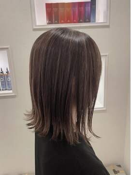 ヘアースペースブルーム リアン 岡町店(HAIR SPACE BLOOM Lien) 【岡町/ハイライト】外はねボブ/極細ハイライト