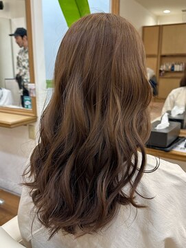 パステルアトリエドゥ(PASTEL ATELIER DEUX) エアリー感たっぷりロングウェーブ