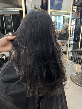 ラピス 渋谷本店(Lapis) バタフライレイヤーカット/インナーカラー/髪質改善/外国人風