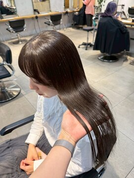 ロマリア(Lomalia) 乾かすだけでキマる髪/ナチュラルブラウンツヤ髪カラー