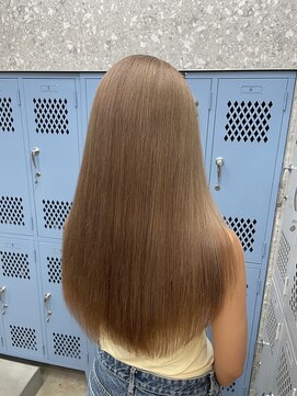 サンク 原宿 表参道(cinq) ミルクティーベージュケアブリーチインナーカラーリタッチカラー