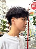 毛流れセンターパートニュアンスパーマカルマヘアメンズパーマ