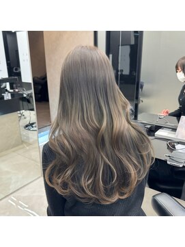 ラナ 新宿(lana) 透明感オリーブベージュ