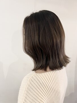 ゼンドットカラスマ(Zen.karasuma) オリーブグレージュカラー