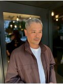 大人海外風刈り上げショートヘア