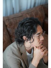 リバイブ アクシス(REVIVE AXIS)&nbsp;大人の無造作パーマ