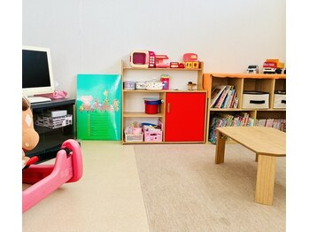 パラディスサロンあなたが好きですの写真/【キッズスペースあり】家事や育児で忙しいママも、お子様と一緒に通える！地域の子育て支援事業にも参加☆