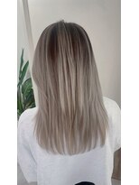 アットティー 金沢八景(at tee...)&nbsp;ホワイトバレイヤージュ°○