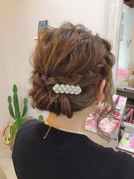 ルーナ ヘアラウンジ(Luuna hair lounge) 波波アレンジ