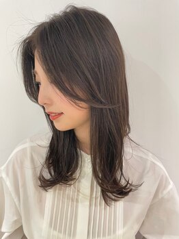 ずっと触れていたくなる質感が実現！内部からの本格的な毛髪補修で、芯からうるおい溢れる艶やかな美髪に◎