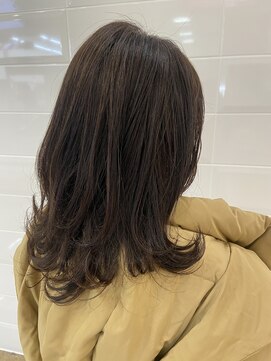 ゼル イオンタウン名西(ZELE) ミディアムレイヤー