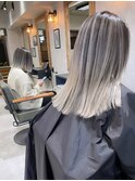 隣も一緒にバレイヤージュ、ハイライト、ショコラアッシュ