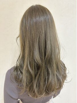 イソラヘアアトリエ(Isola hair atelier) 【Isola】オリーブ×セミロング