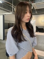 エルメ クラマエ(Elme)&nbsp;柔らかさたっぷりのオリーブグレージュ