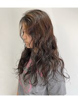 ウクラ バイ レシッド 池袋(uchla by rcid)&nbsp;大人ガーリーロングウェーブパーマ×フェミニンロング顔周り小顔