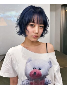 レコ 渋谷(LECO) ネイビーハイトーンボブ