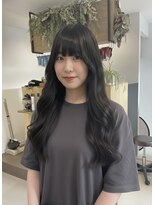 チオ(Chio)&nbsp;愛されおフェロな暗髪ロングレイヤー