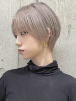 サンクマーケット 渋谷(cinq MARKET)&nbsp;渋谷ハンサムショートケアブリーチシルバーアッシュカラー前髪◆