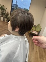 EM美容室&nbsp;30代～60代 大人ショート×ハイライト風ブリーチ無し白髪ぼかし