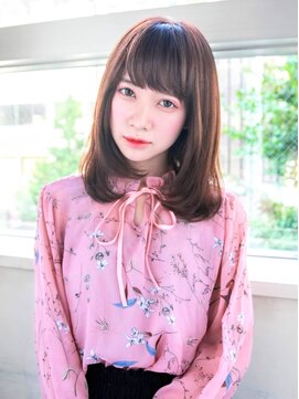 ルティア(Lutia) フェザーロング 斜めバング 大人可愛い★★