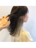 シャンプー 本店(SHAMPOO)&nbsp;ハイコントラストのインナーカラー。