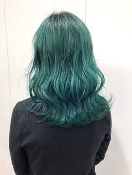 モリオフロムロンドン 大宮店(morio from London) 【morio坪井】ビビットグリーン×ケアブリーチ×波ウェーブ