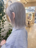 ジゼル 博多筑紫口店(GiseL)&nbsp;White grey♪