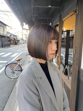 ノウェム バイ シーラス(novem by cirrus) 【seren】タイトボブ20代/30代/40代/50代